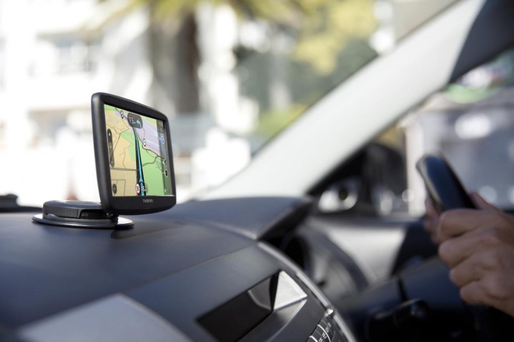 TomTom Start on dash midres