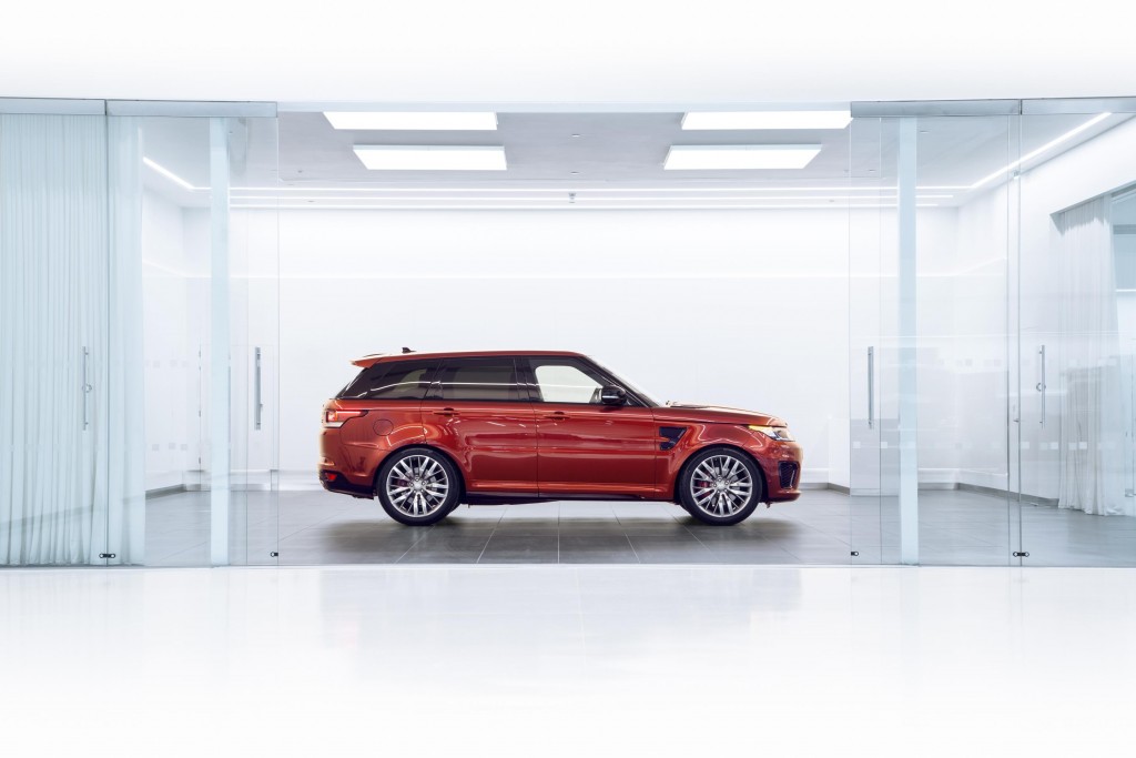 New Jaguar Land Rover SVO Technical Centre - Presentation Suite